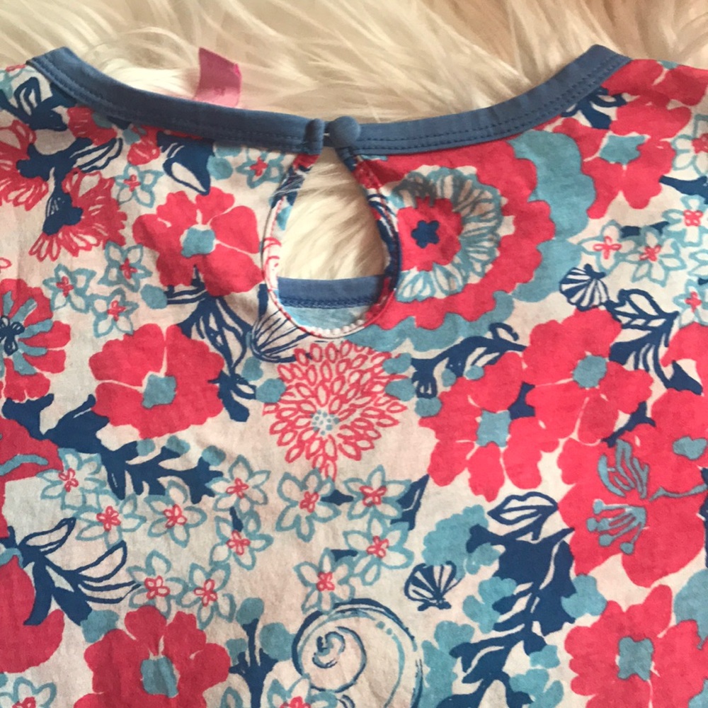 Lilly Pulitzer Seashell Floral Crewneck Tee - Picture 4 of 4
